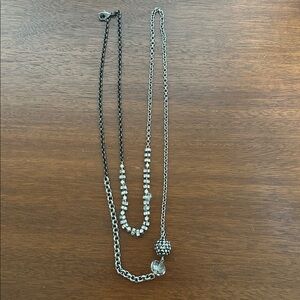 🖤🩶 Women’s Black and Silver Necklace jewelry necklace beaded ball